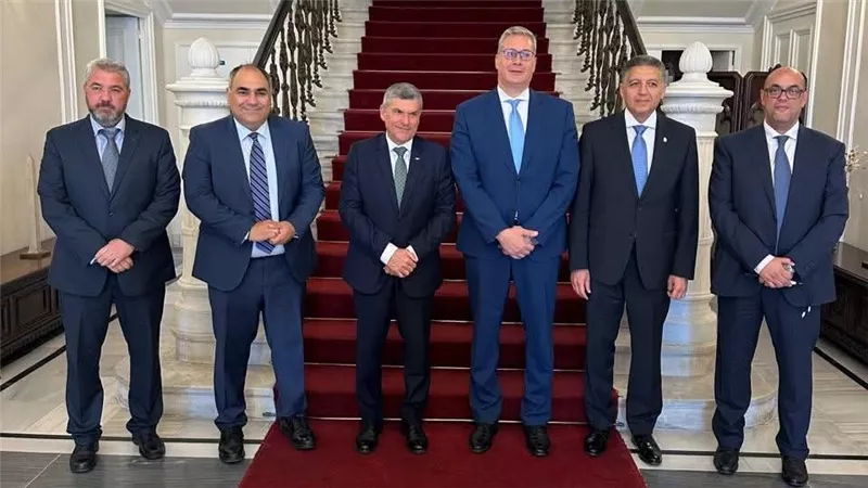 وزير البترول: استعراض الموقف الحالي والتنفيذي لربط حقول الغاز القبرصية بمصر 