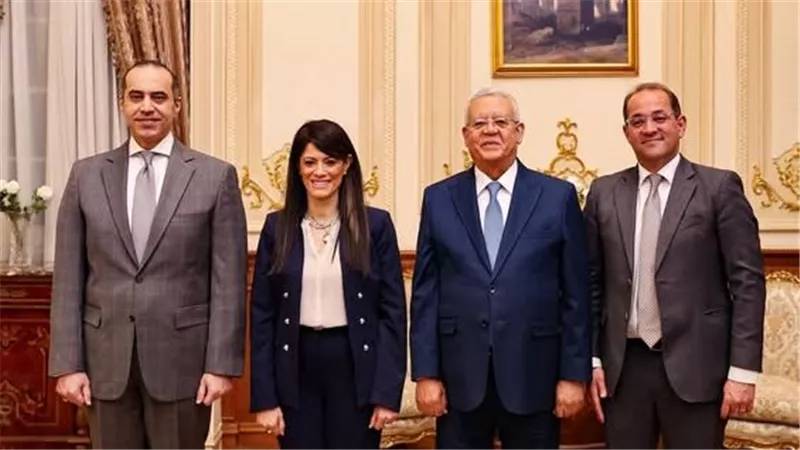 المشاط ووزيرا المالية والشئون النيابية يشيدون بدور البرلمان في مناقشات الموازنة