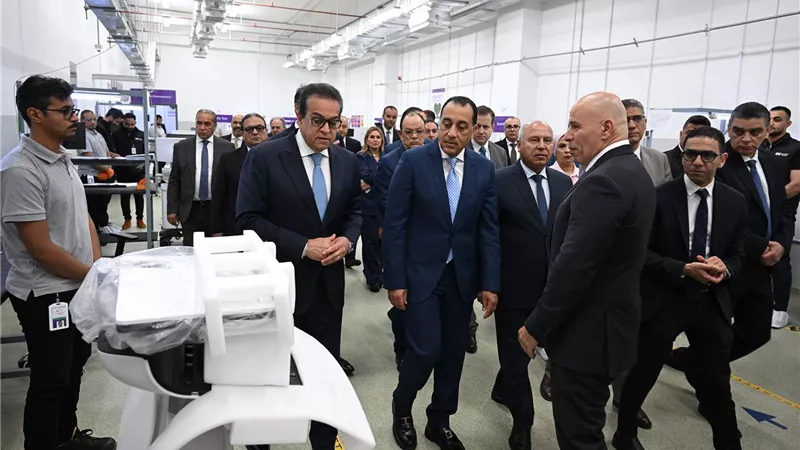 رئيس الوزراء يتفقد