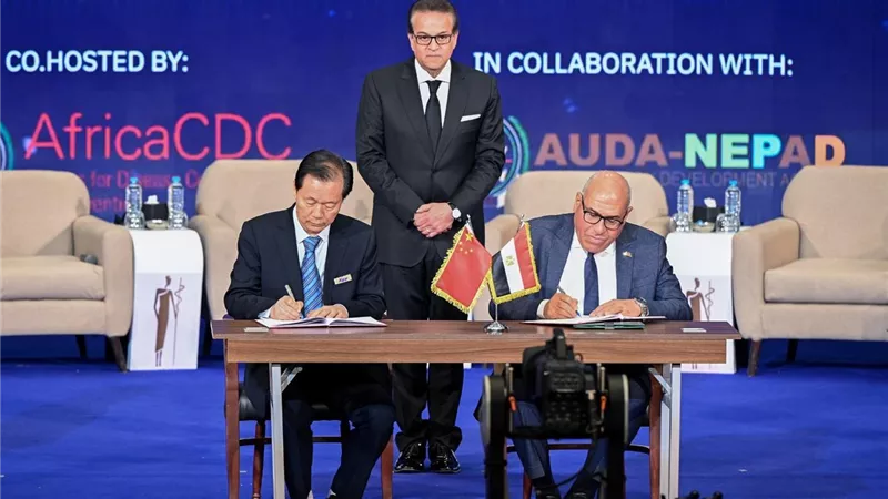 مصر تطلق شراكة صناعية مع الصين لتوطين تكنولوجيا الأجهزة الطبية ضمن رؤية 2030