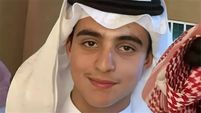 ثروته تفوق إيلون ماسك.. من هو أغنى طفل في السعودية!