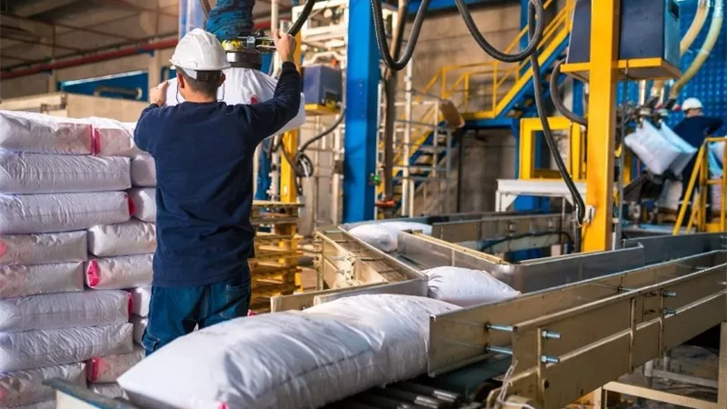 صادرات الصناعات الكيماوية المصرية تحقق نموًا بنسبة 13% خلال النصف الأول من 2025