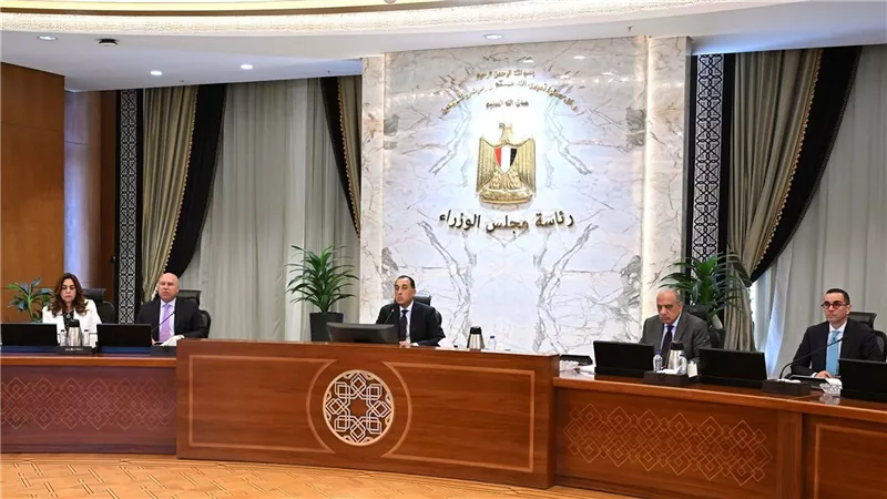 رئيس الوزراء يتابع مُستجدات آلية تعديل حدود الكربون لتعزيز تنافسية الصادرات