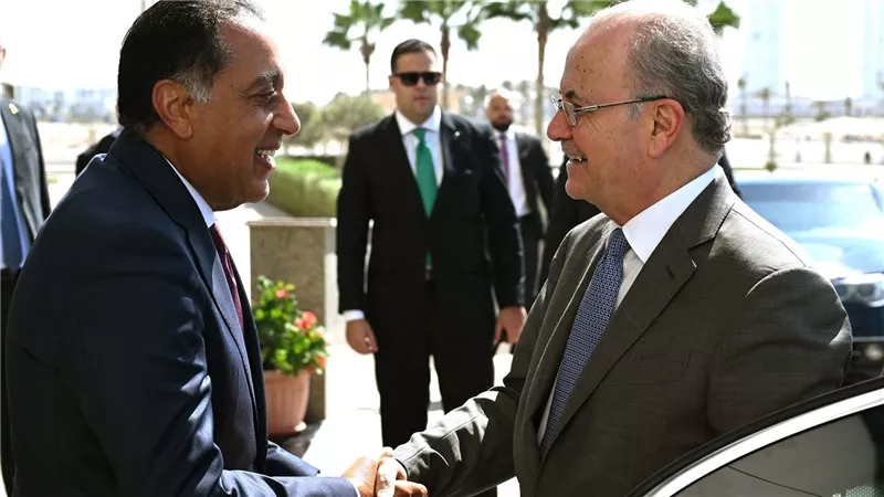 مدبولي: موقف مصر ثابت تجاه القضية الفلسطينية والرفض التام لأي مخططات تستهدف تهجير المواطنين  
