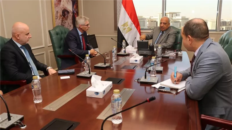وزير الكهرباء: مستمرون في تحديث الشبكة الموحدة لمواجهة زيادة الاستهلاك والأحمال
