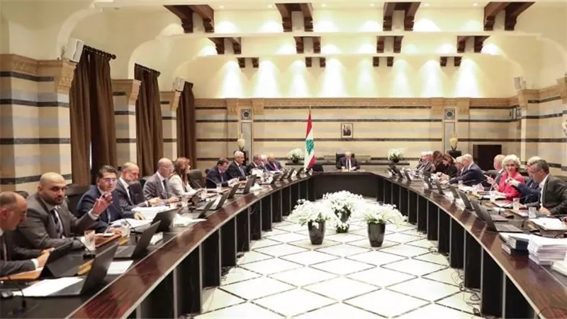 الحكومة اللبنانية توافق على الترخيص لشركة 