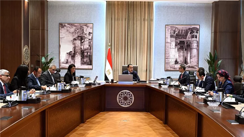 رئيس الوزراء يتابع موقف المقرات التي تم إخلاؤها بعد الانتقال للعاصمة الإدارية 