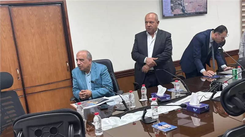 عصمت: قطاع الكهرباء يعمل من خلال رؤية متكاملة واستراتيجية لتحقيق أمن الطاقة 