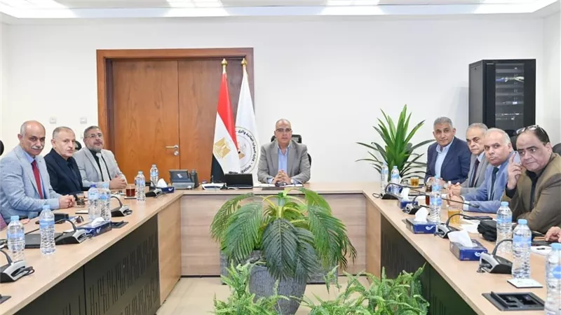وزير الري: التزام كامل بتوفير المياه بالكميات والتوقيتات المناسبة للزراعة والصناعة