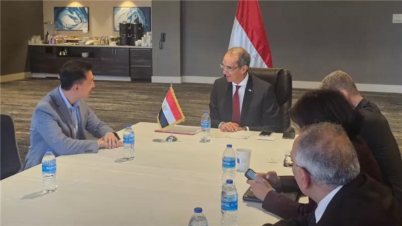 وزير الاتصالات: الشركات الأمريكية تشيد بتميز الكوادر المصرية المتخصصة في تكنولوجيا المعلومات 