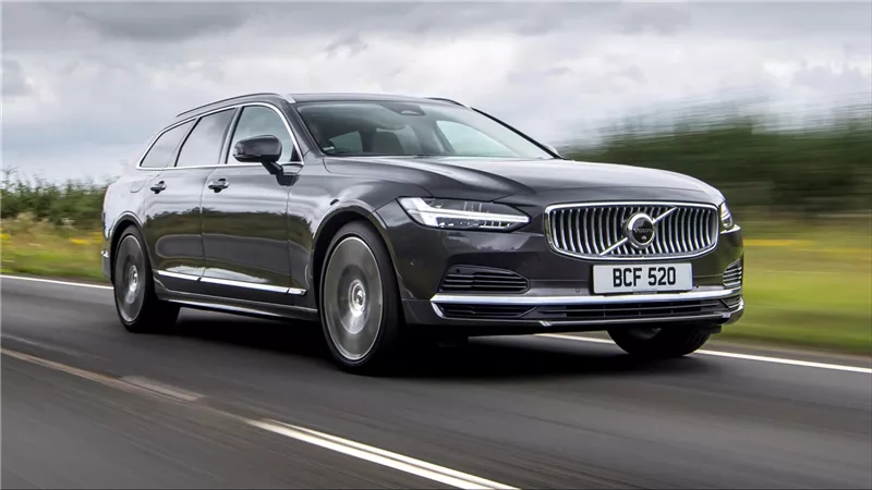 فولفو تعلن رسميًا إيقاف إنتاج V90 ضمن خطة التحول نحو سيارات SUV والكهربائية