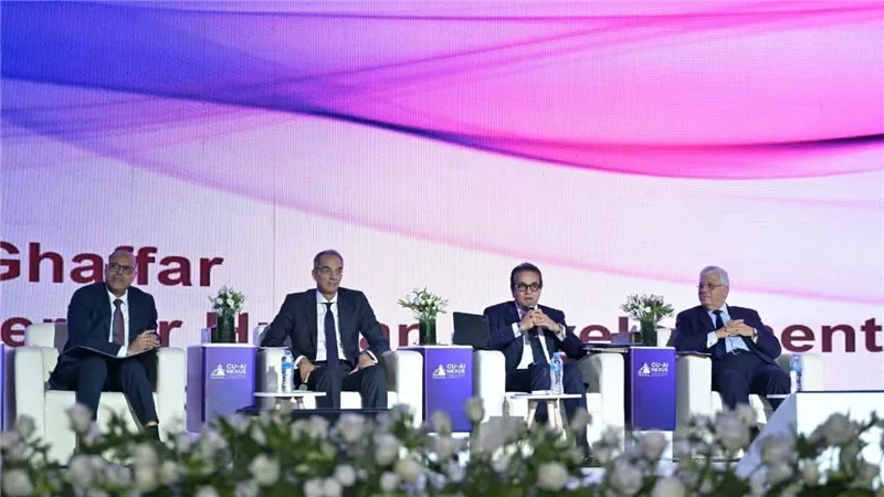 وزير الاتصالات: مصر الأسرع في خدمات الإنترنت بإفريقيا.. و3.3 مليار دولار استثمارات القطاع خلال 7 سنوات 