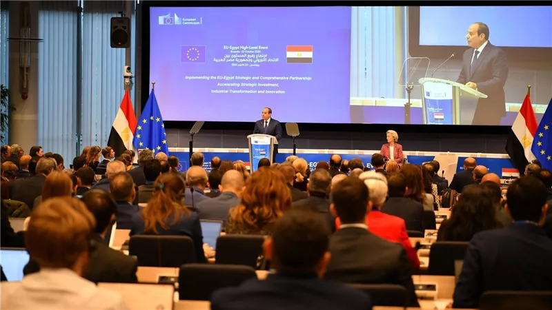 السيسي: قمة بروكسل تناولت دراسة إنشاء ممر استثمارى أوروبى فى مصر