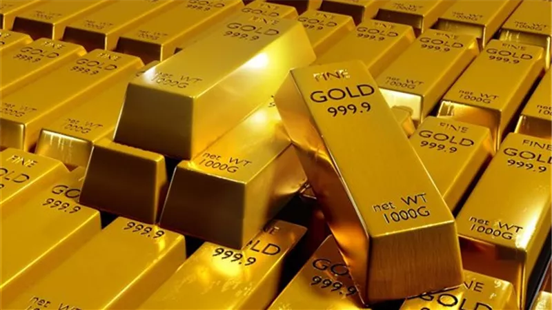 الذهب يتعافى فوق 4015 دولاراً للأوقية بعد خسائر قوية الأسبوع الماضي
