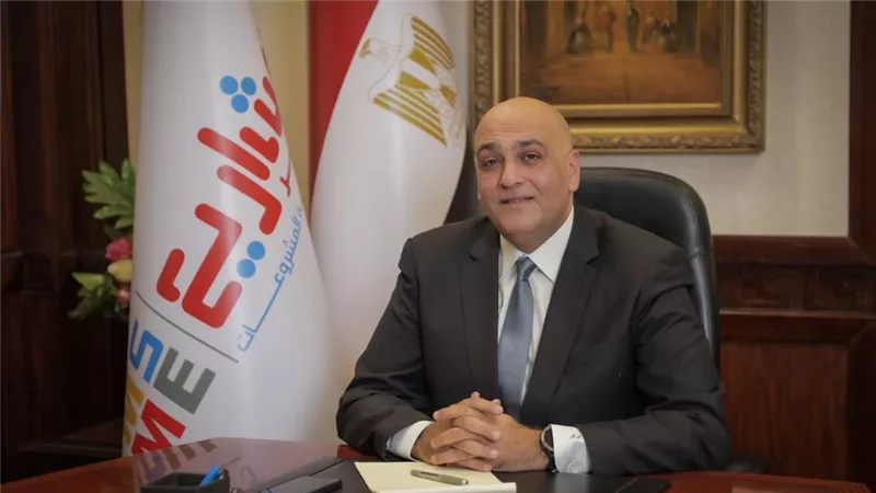 شباب جهاز تنمية المشروعات يعرضون إبداعاتهم في بيت الهدايا بالمتحف المصري الكبير