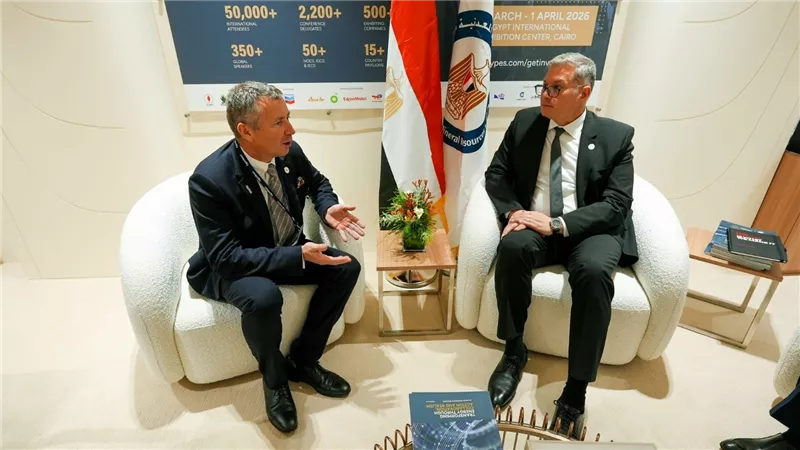 إكسون موبيل توسع استثماراتها في مصر وتبدأ البحث عن الغاز غرب حقل ظهر