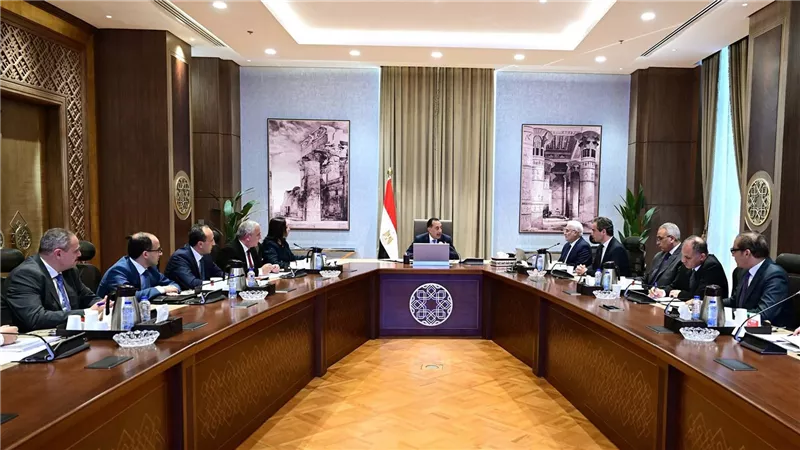 مدبولي: الدولة تعمل على مساندة المؤسسات الصحفية القومية في إصلاح أوضاعها المالية والإدارية  