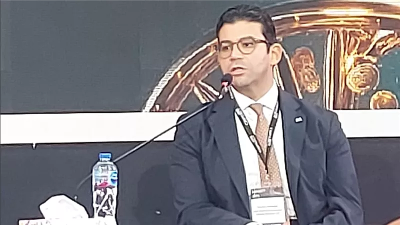 رشوان حمادي: الذكاء الاصطناعي والبيانات الضخمة مفتاح تلبية توقعات العملاء المالية