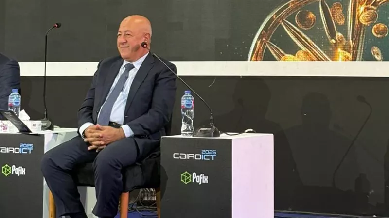 أبو الفتوح: نستخدم الذكاء الاصطناعي بانتظام لتبسيط الإجراءات وتسريع التفاعل بين الموظفين والعملاء