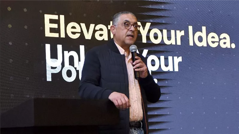 حسام هيبة رئيس الهيئة