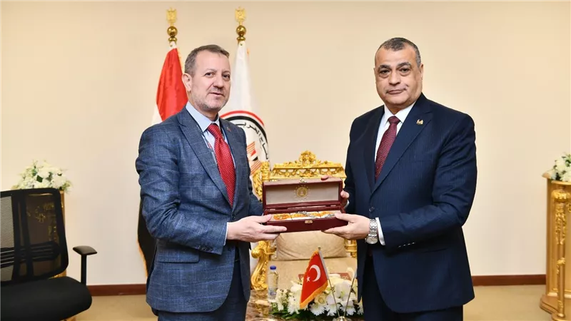 وزير الإنتاج الحربي