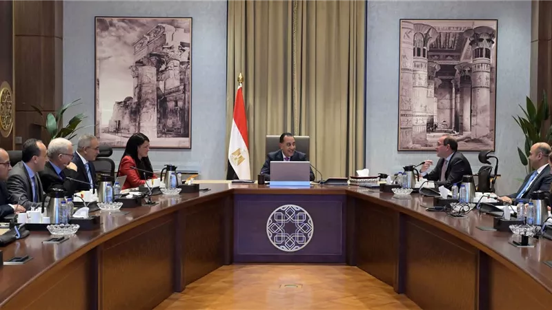 رئيس الوزراء يتابع جهود إصلاح وإعادة هيكلة الهيئات الاقتصادية