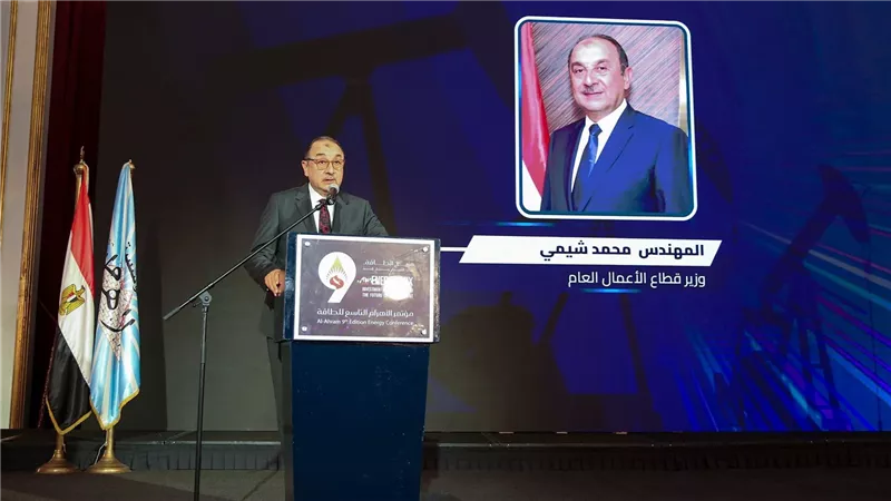 محمد شيمي: استثمارات ضخمة في الطاقة المتجددة لدعم الاقتصاد الأخضر والشركات التابعة
