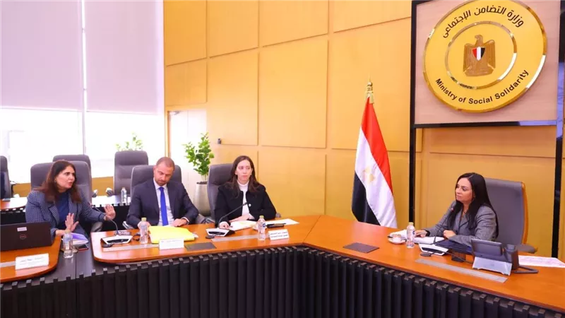 وزيرة التضامن الاجتماعي تلتقي وفد البنك الدولي لمتابعة برنامج 