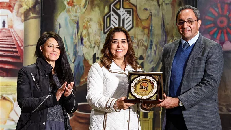 رانيا المشاط ومنال عوض تكرمان فريق العمل والبنك الدولي لدورهما في دعم التنمية المستدامة بصعيد مصر