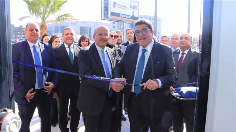 بنك التنمية الصناعية IDB يفتتح فرعه الجديد بالتجمع الخامس ضمن استراتيجيته للتطوير والتوسع