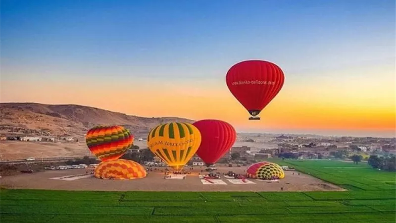 الأقصر تشهد نشاطًا سياحيًا مميزًا مع 74 رحلة بالون على متنها سائحون من مختلف الجنسيات