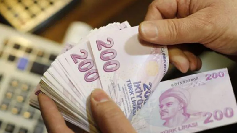 تحركات عاجلة من المركزي التركي لحماية الليرة من تداعيات الحرب على إيران