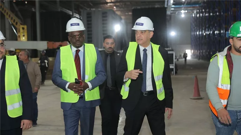 رئيس Africa CDC يتفقد مشروع المخازن الاستراتيجية في مصر لتعزيز الأمن الصحي