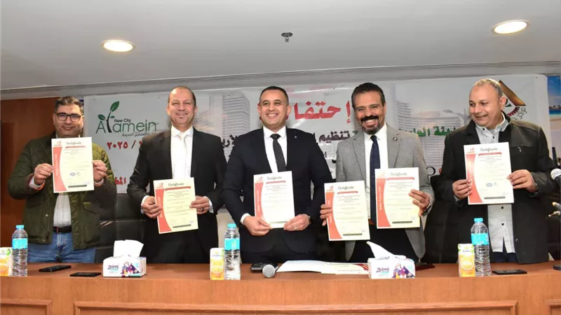 وزير الإسكان يثمن إنجاز العلمين الجديدة بحصولها على شهادة الأيزو الدولية
