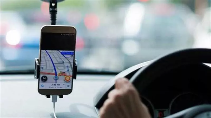 ضمن مراجعة خدماتها.. أوبر توقف Uber Shuttle في مصر