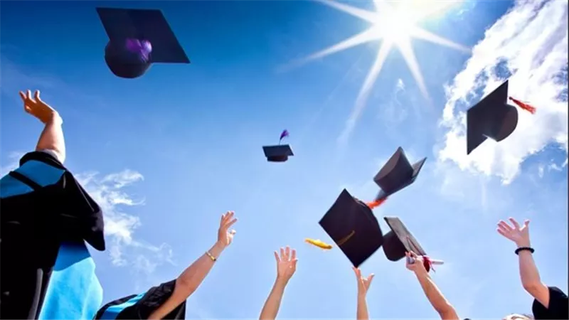 رابط التقديم.. 10 منح دراسية من جامعة هارفارد الأمريكية بالشراكة مع «المالية»