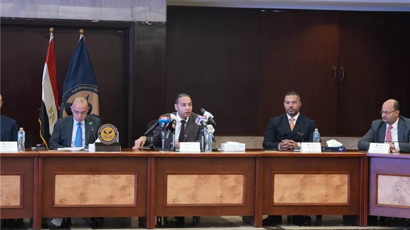 البورصة المصرية تحصل على أول رخصة لتداول العقود الآجلة وإطلاق سوق المشتقات رسميا