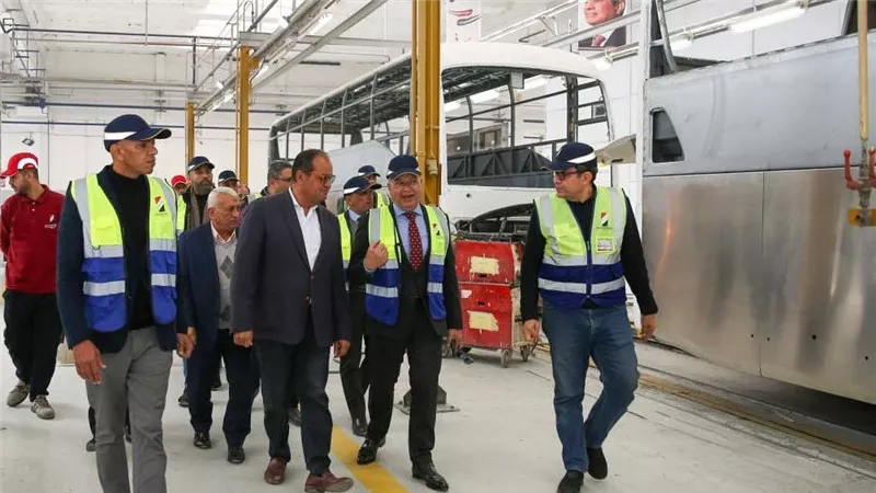 «نصر سكاي» و«نصر EV» في الصدارة.. شركة النصر تفتح مصانعها أمام ممثلي السياحة والنقل السياحي