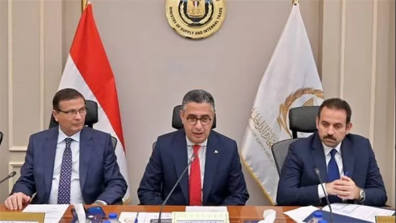 استيراد دواجن مجمدة وطرحها بالمنافذ قبل  رمضان لتعزيز المعروض وضبط الأسواق