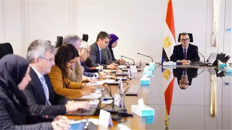وزير التخطيط يبحث مع بعثة البنك الدولي تعزيز الشراكة الاستراتيجية مع مصر