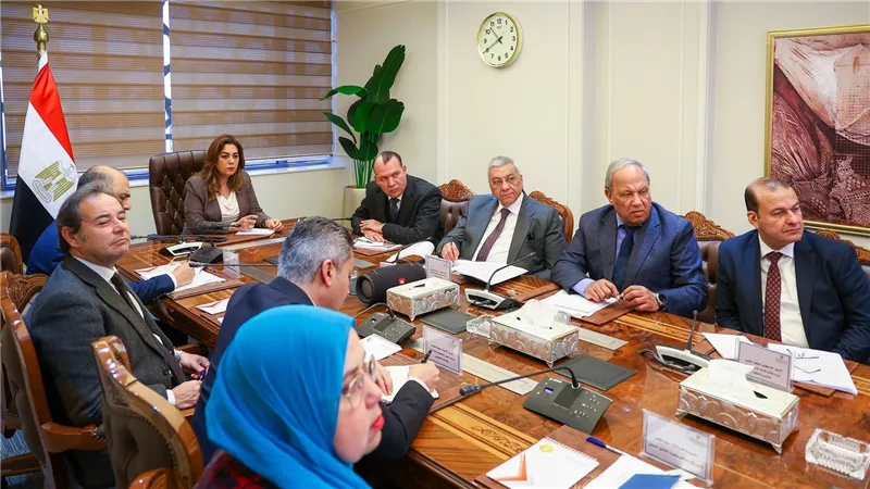 منال عوض تتابع خطط المرحلة المقبلة وتؤكد تسريع تنفيذ المشروعات بالمحافظات