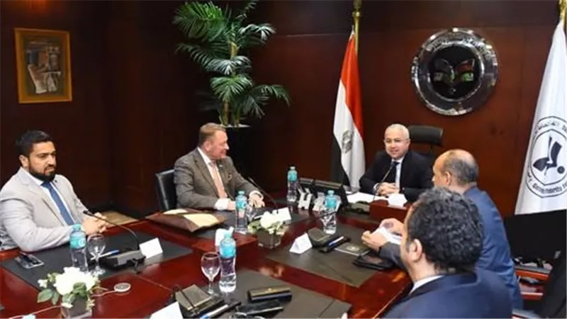وزارة الاستثمار: جارديان جلاس تعزز إنتاج الزجاج منخفض الانبعاثات في مصر