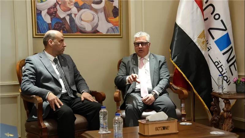 تعاون بين 