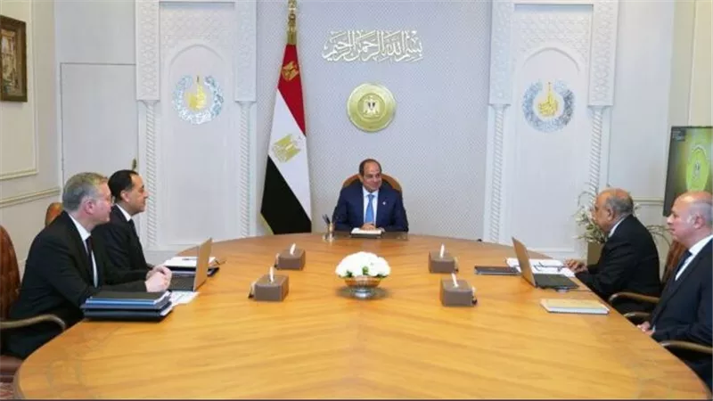 السيسي يوجه بتأسيس بنية تحتية متكاملة لاستقبال واردات الغاز المسال