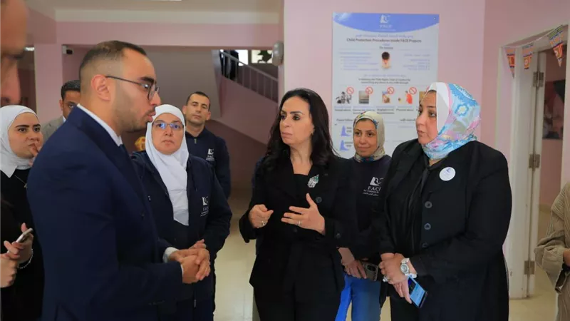 وزيرة التضامن الاجتماعي تتفقد مركز الكفالة لرعاية الأطفال بـ15 مايو