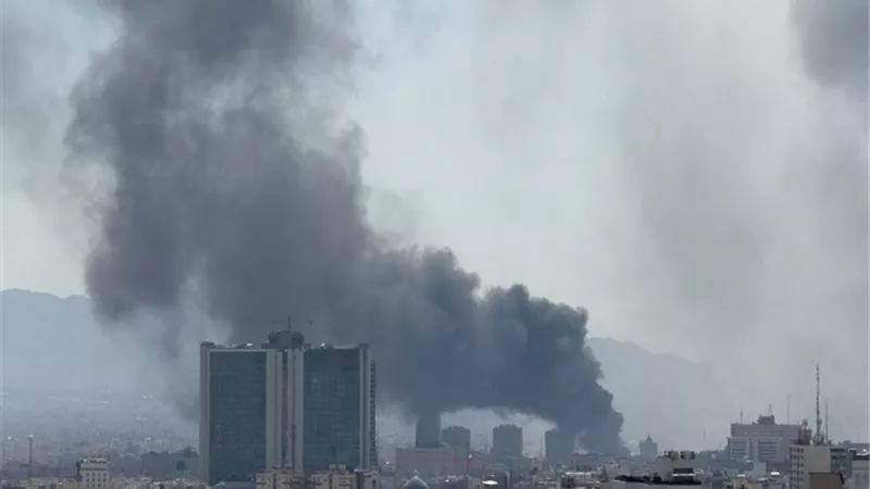 كيف تبحث الشركات عن بدائل لسلاسل الإمداد بعد اضطرابات الحرب الإيرانية؟ خبراء يجيبون