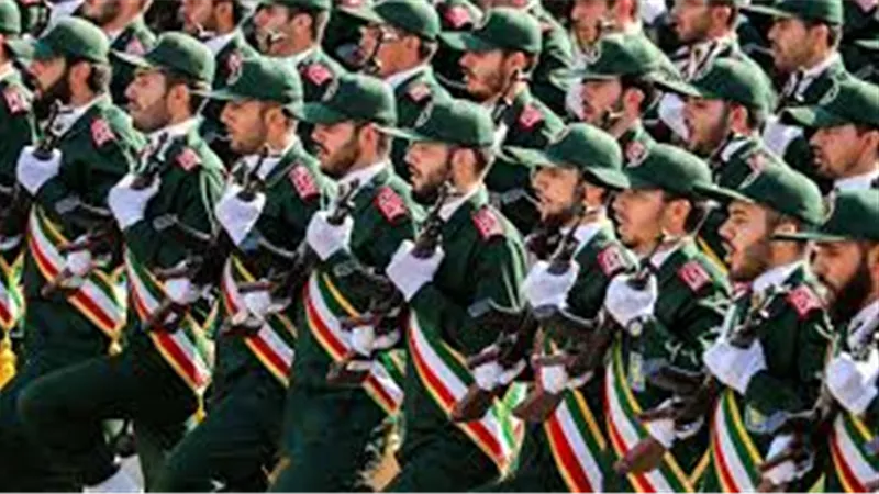 الحرس الثوري الإيراني يهدد بضرب الصناعات الأمريكية في المنطقة