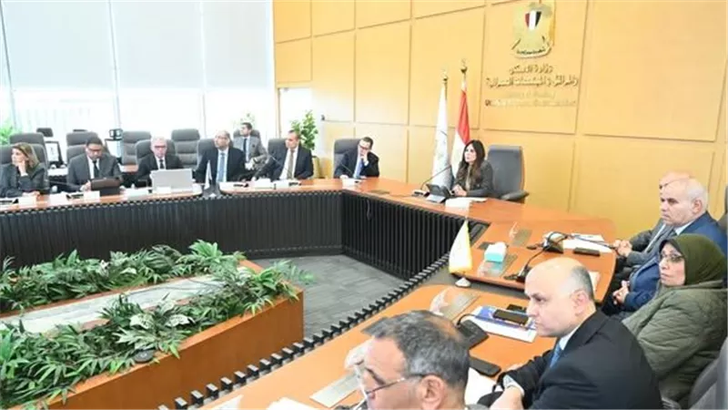 وزيرة الإسكان تتابع تنفيذ مشروعات الإسكان: 960 ألف وحدة منتهية و354 ألفًا قيد التنفيذ
