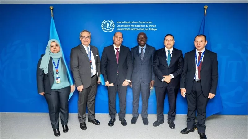 وزير العمل يلتقي مدير المنظمة الدولية بجنيف لبحث استراتيجيات التشغيل والعدالة الاجتماعية