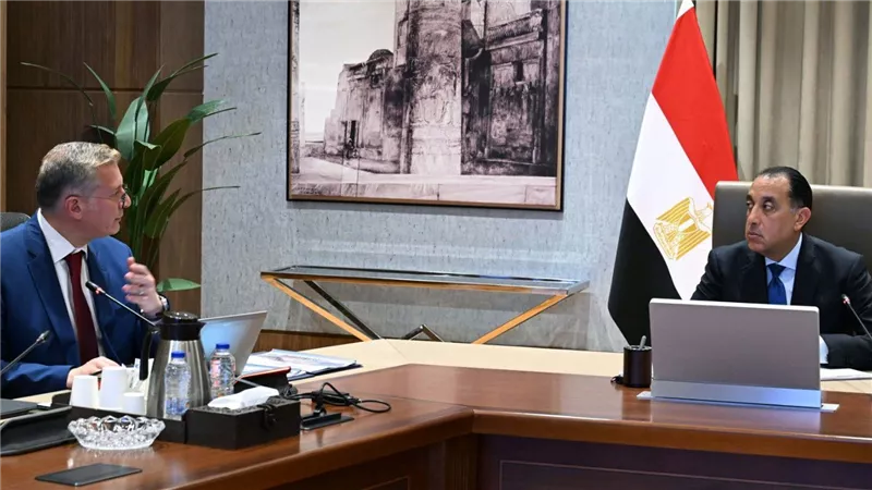 مدبولي يستعرض ملفات قطاع البترول.. خطة لحفر 100 بئر استكشافية خلال عام 2026